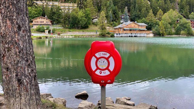 Sécurité: bouées anti-noyade sur les plans d’eau de la commune de Crans-Montana