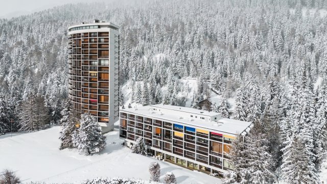 « La Tour Super-Crans : un objet architectural rare et exceptionnel ! »